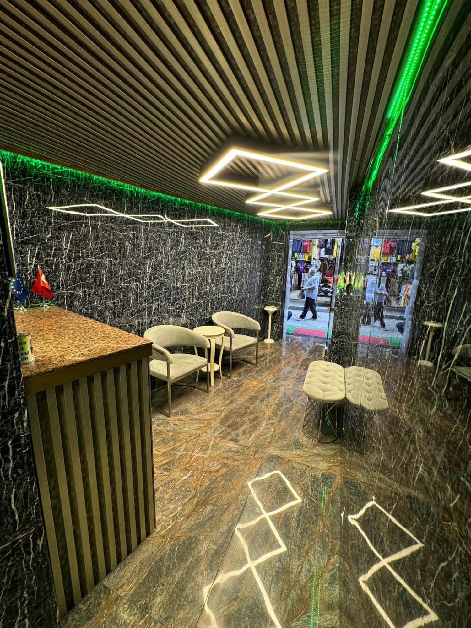 Hotel Metropol 1 イスタンブール エクステリア 写真